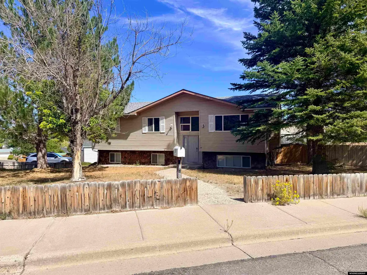 2805 Hitching Post Drive, Green River, WY 82935 - #1