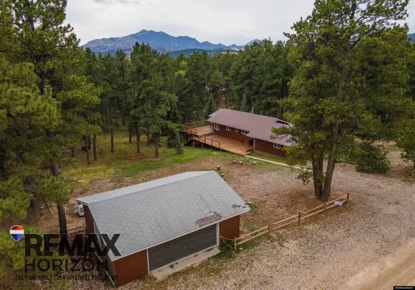 2928 Esterbrook Road, Douglas, WY 82633