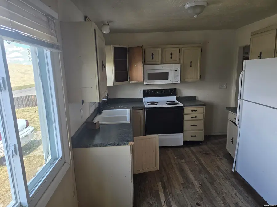 410 Upper Sunset Drive, Kemmerer, WY 83101 - #2