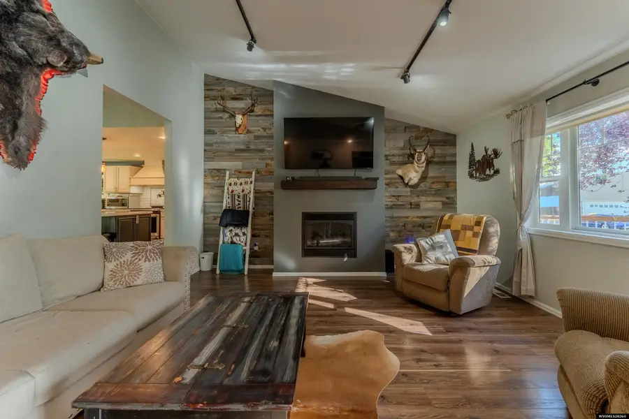 340 Mount Arter Loop, Lander, WY 82520 - #2