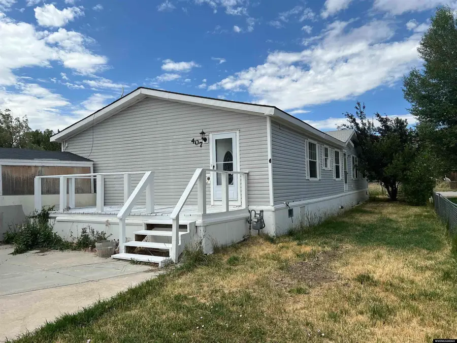 407 Susie Avenue, Diamondville, WY 83116 - #2