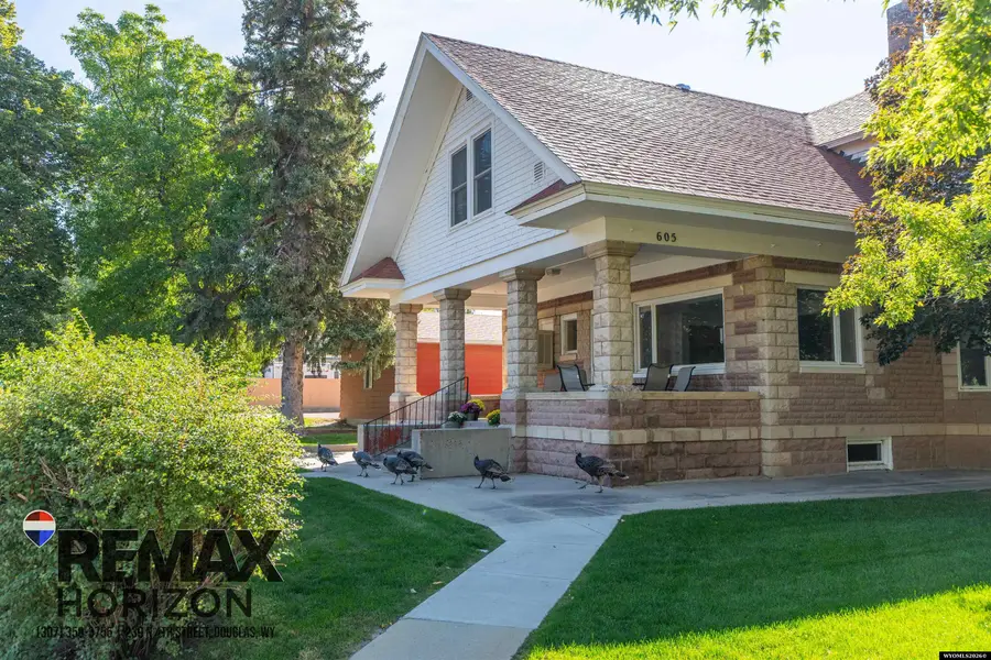 605 S 5th St, Douglas, WY 82633 - #2