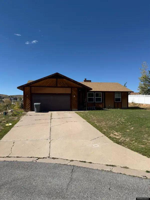 107 Windy Ridge Ct, Evanston, WY 82930