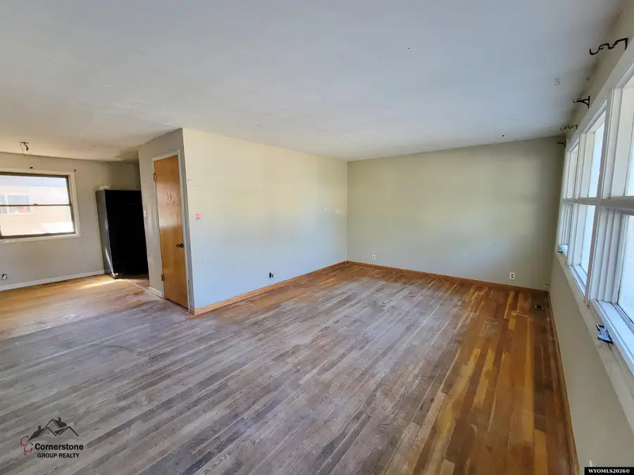 606 N 10th E. ST, Riverton, WY 82501 - #2