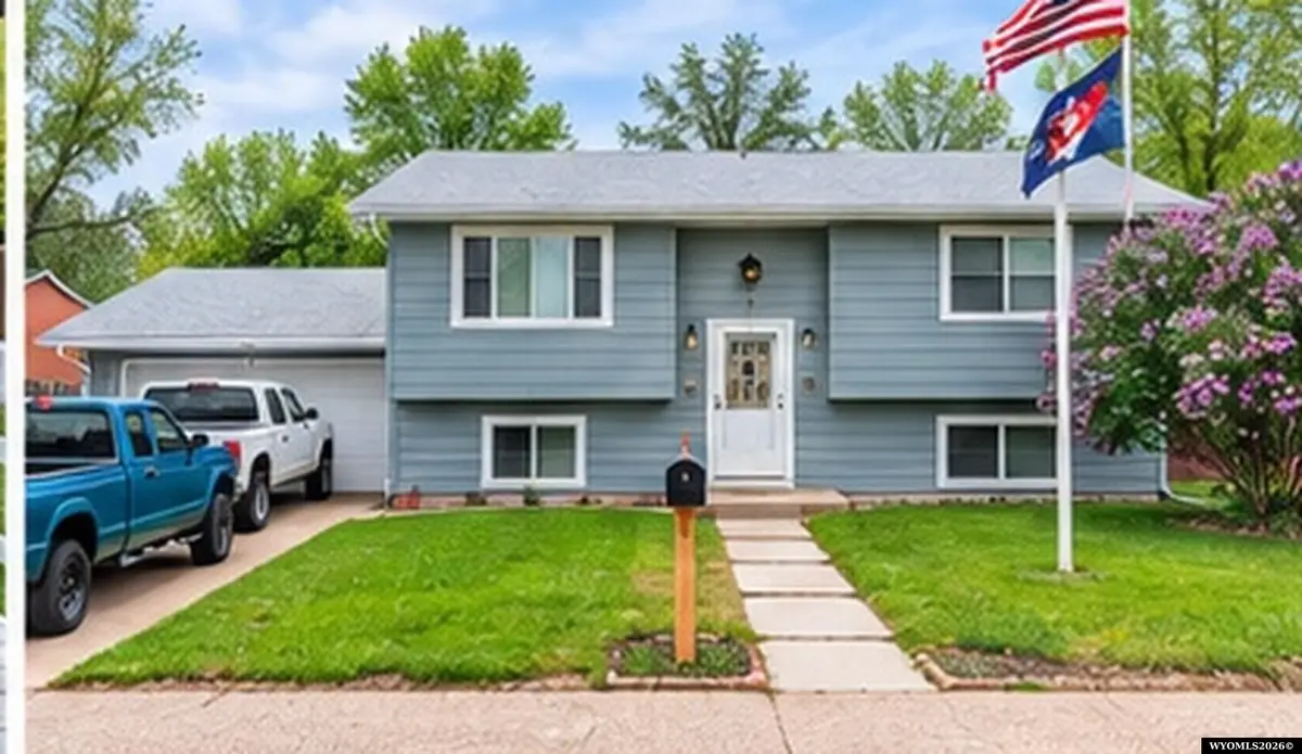 1718 Cardinal St, Worland, WY 82401-4235 - #1