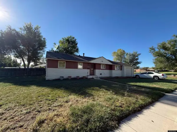 3145 E 5th ST, Casper, WY 82609