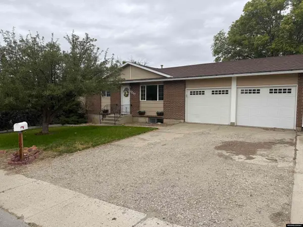 1017 Maple Way, Rock Springs, WY 82901-4107