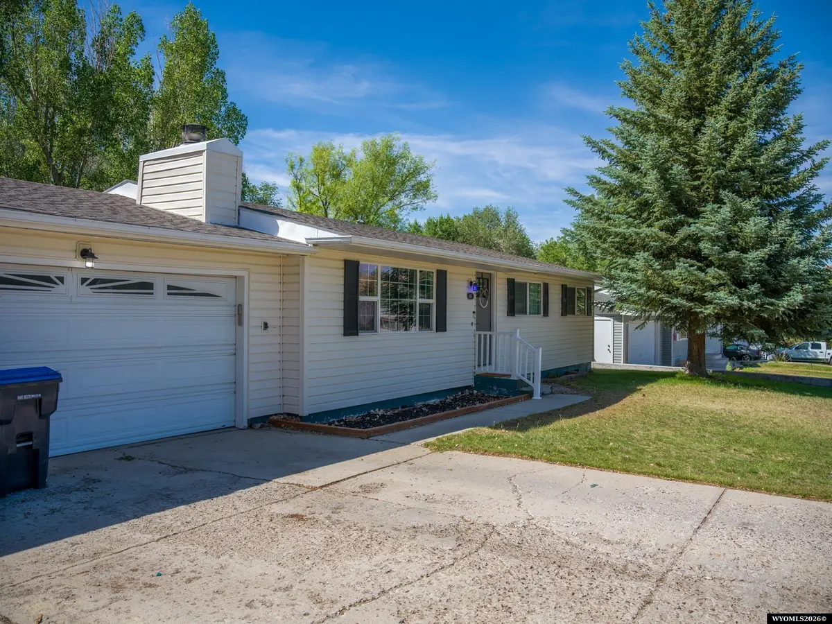 615 Hackberry Street, Green River, WY 82935 - #1
