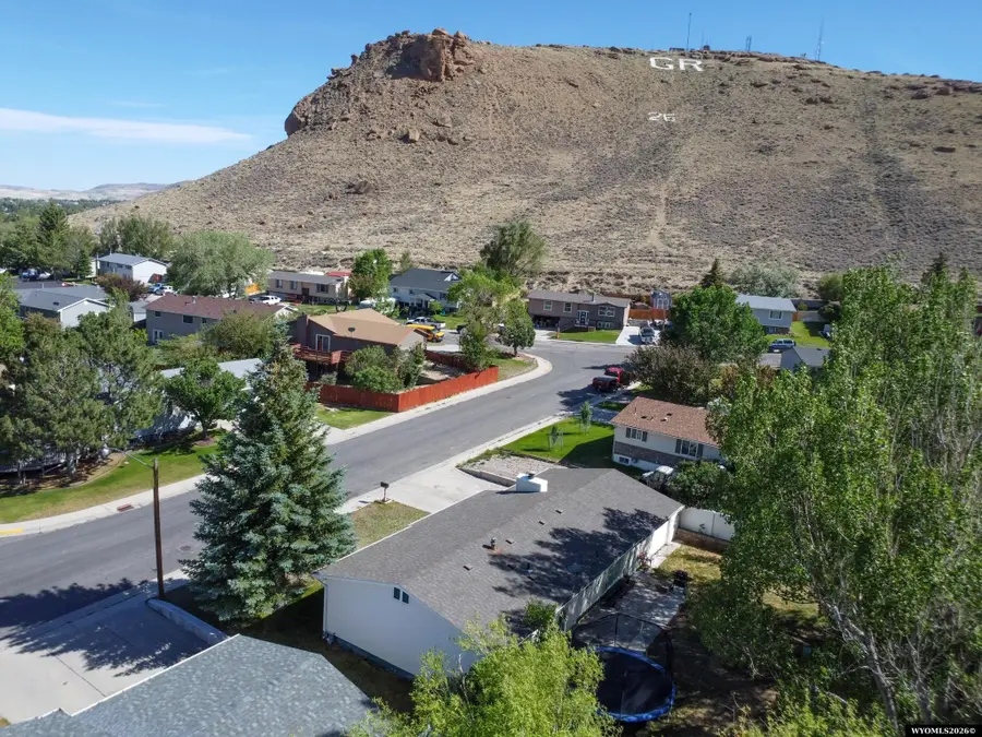 615 Hackberry Street, Green River, WY 82935 - #2