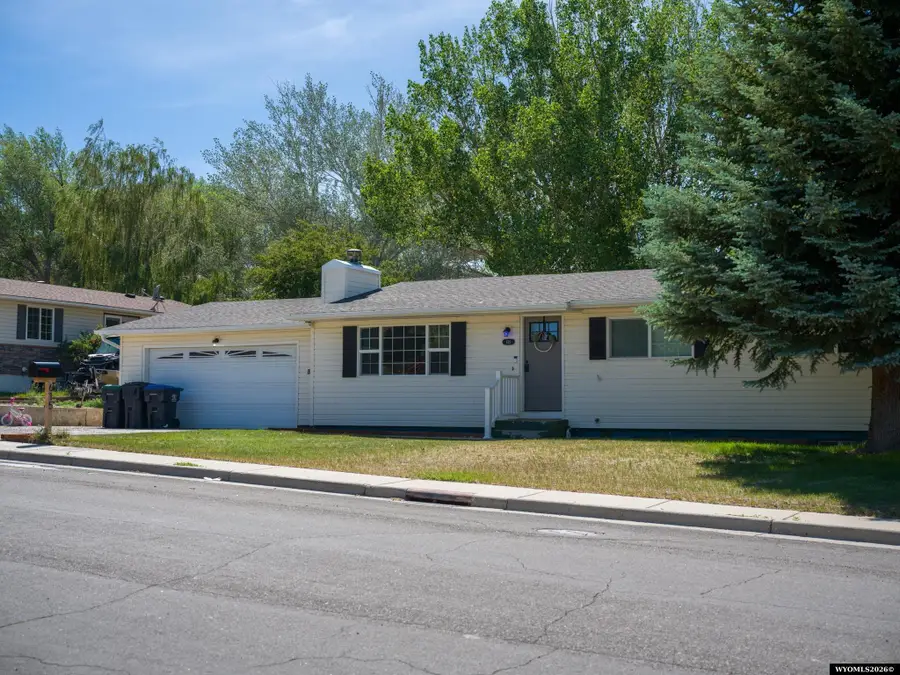615 Hackberry Street, Green River, WY 82935 - #3