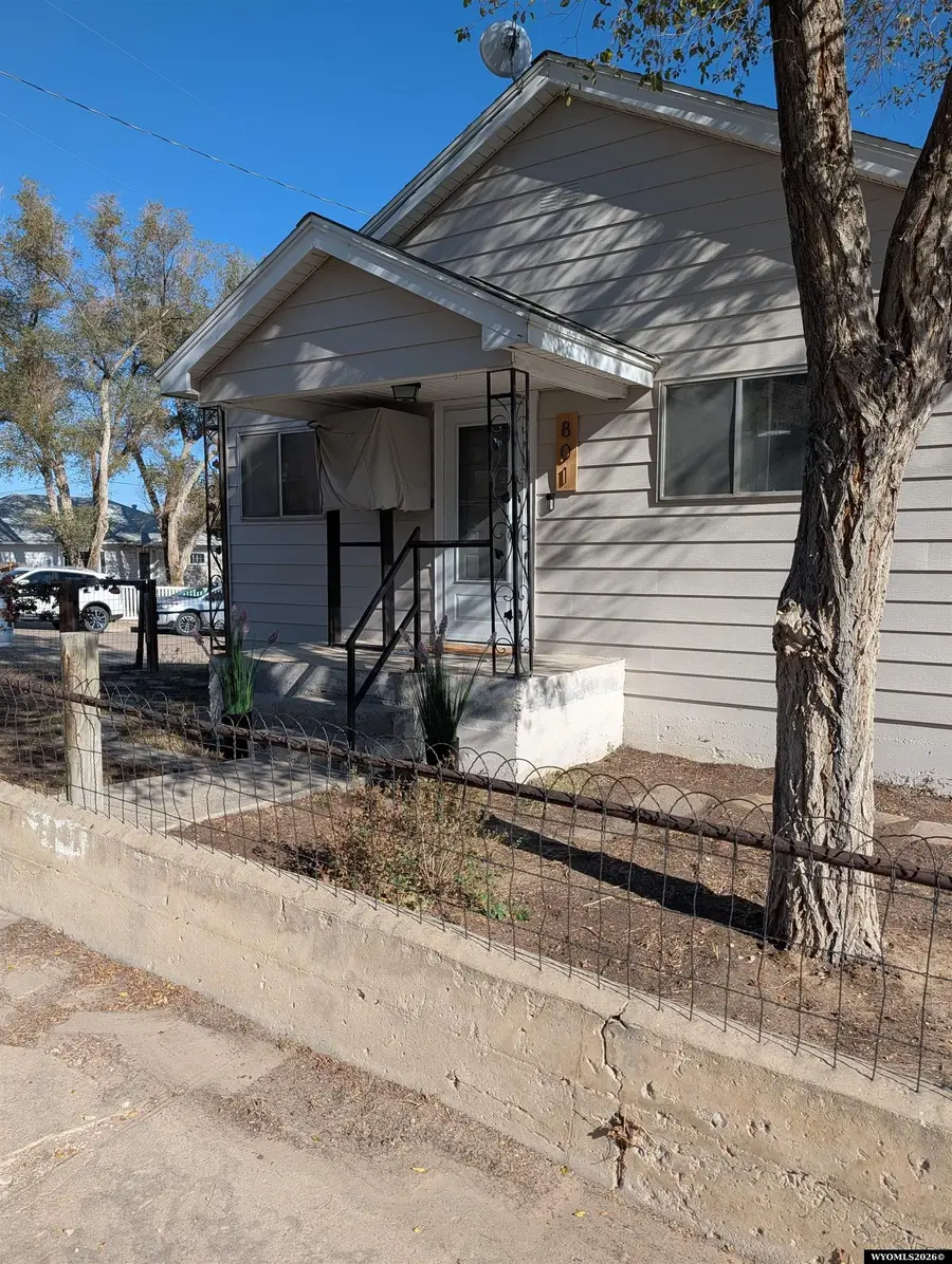 801 McKeehan Avenue, Rock Springs, WY 82901 - #3