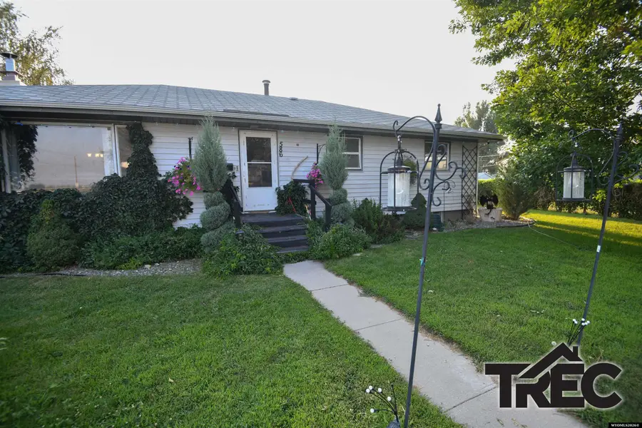 586 S Day St, Powell, WY 82435 - #2