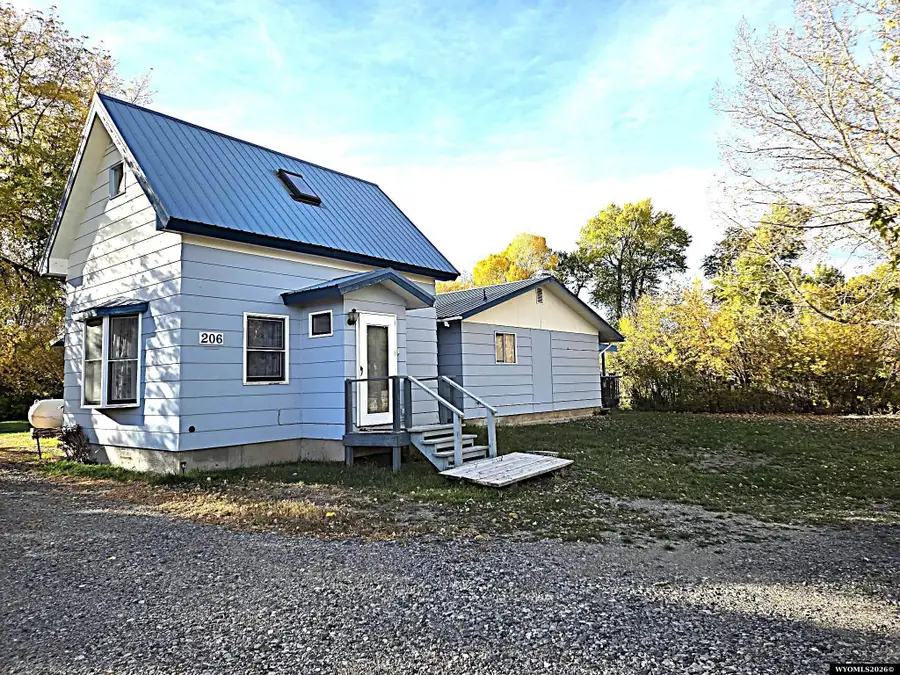206 S 3rd St, Dubois, WY 82513 - #3