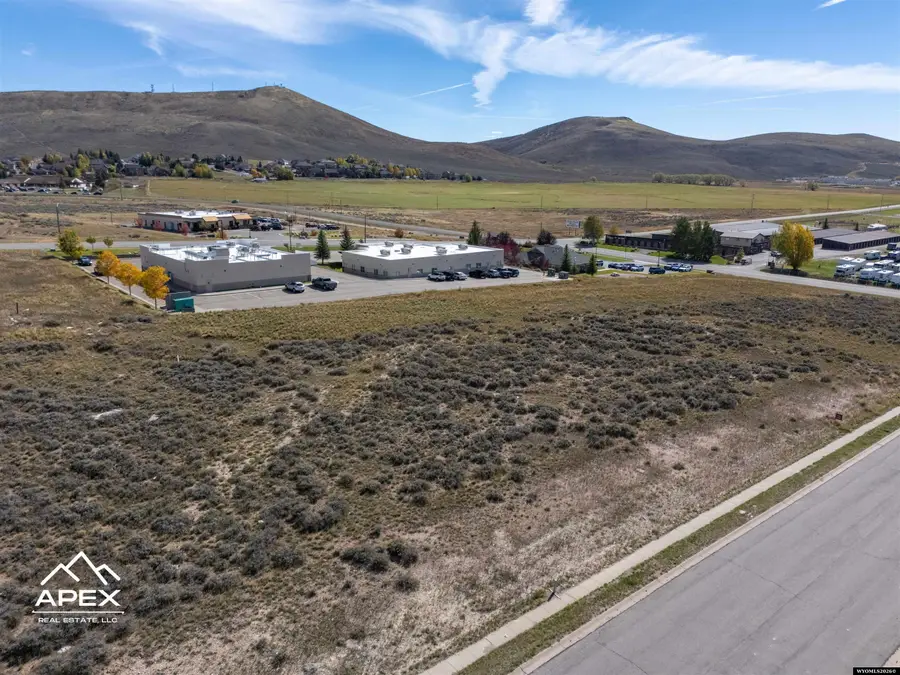 194 Feather Way, Evanston, WY 82930 - #2