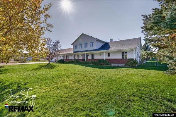 550 Spears Avenue, Evansville, WY 82636-9735