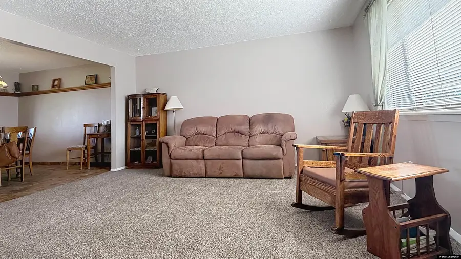 2054 W Basin Ct, Wheatland, WY 82201 - #2
