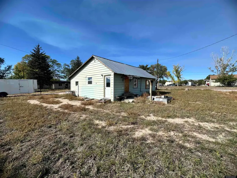 598 W Laramie Street, Guernsey, WY 82214 - #3