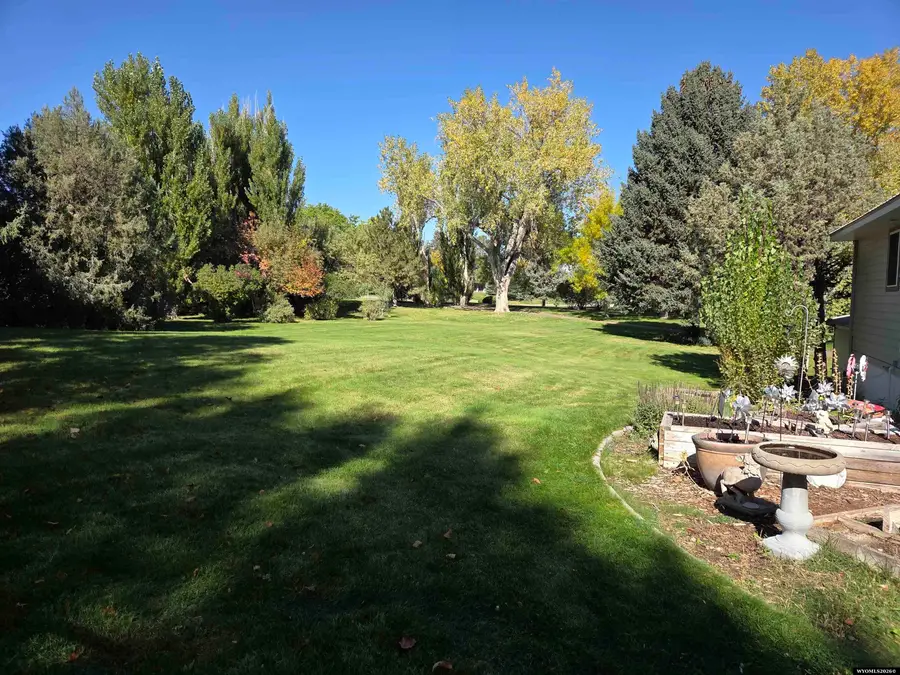 312 Crescent Dr., Basin, WY 82410 - #2