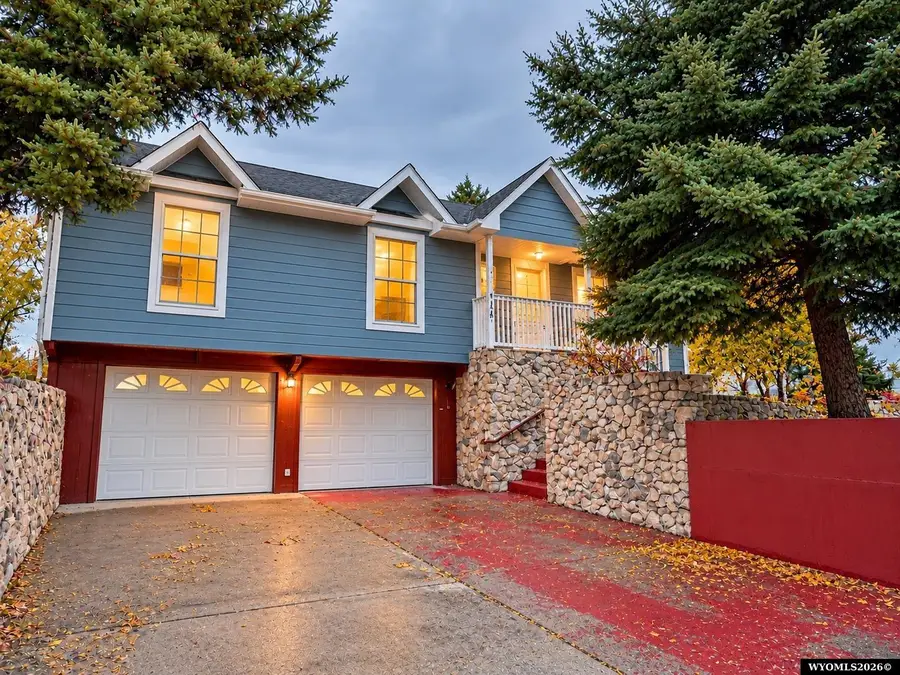 1441 Fremont St, Thermopolis, WY 82443 - #3