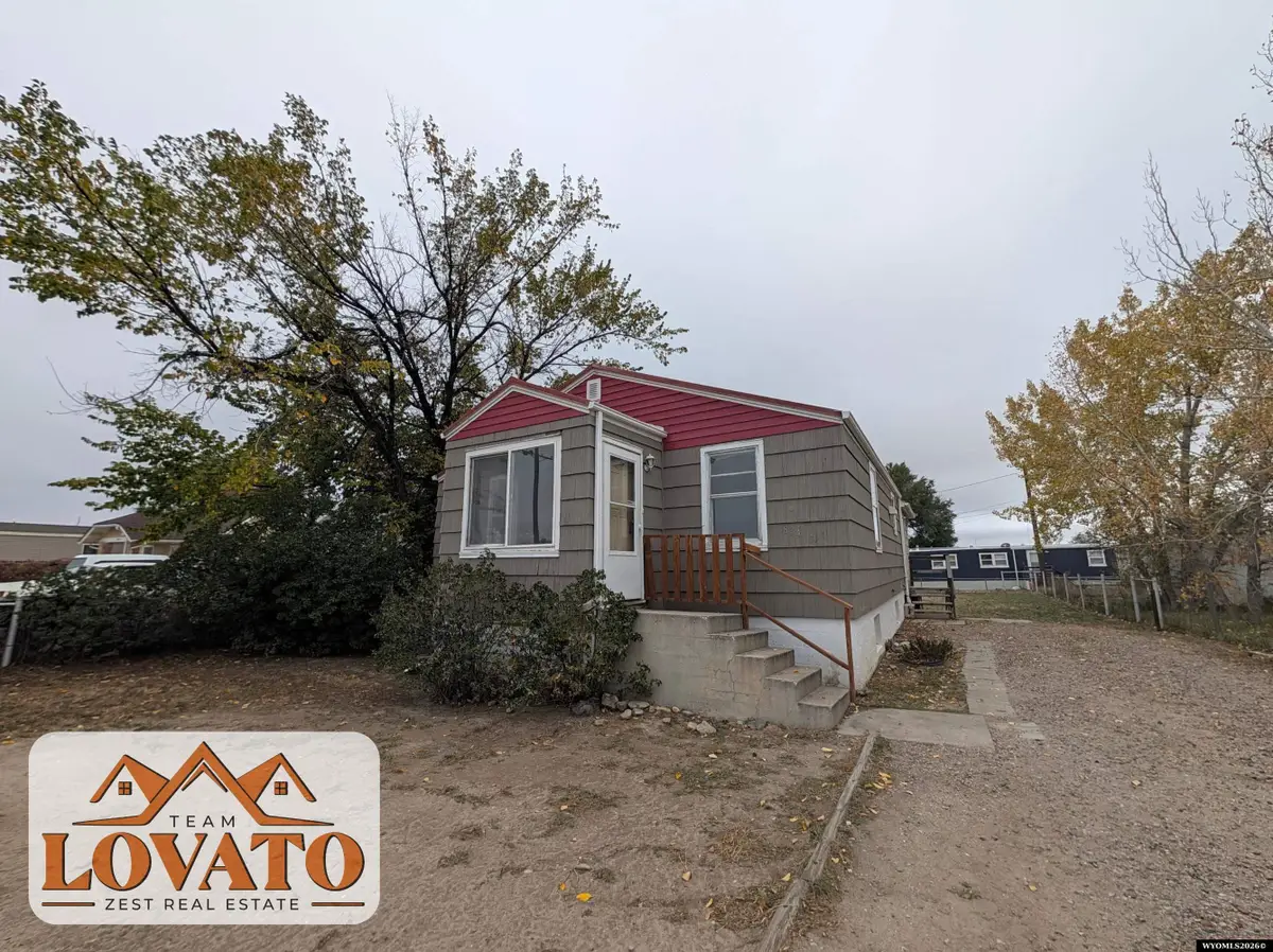 834 Iron, Evansville, WY 82636 - #1