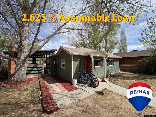 1116 E Adams St, Riverton, WY 82501-0000