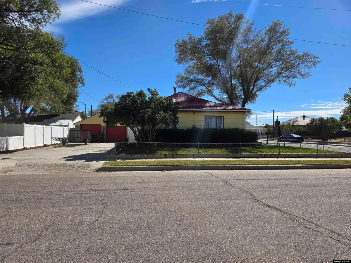 1102 9th St, Rock Springs, WY 82901 - #1