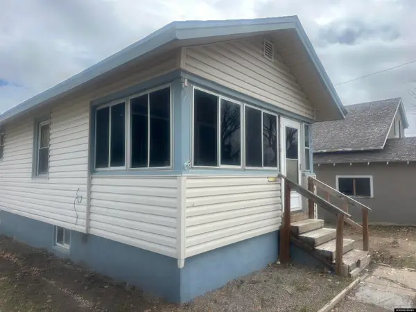 1021 9th ST, Rawlins, WY 82301