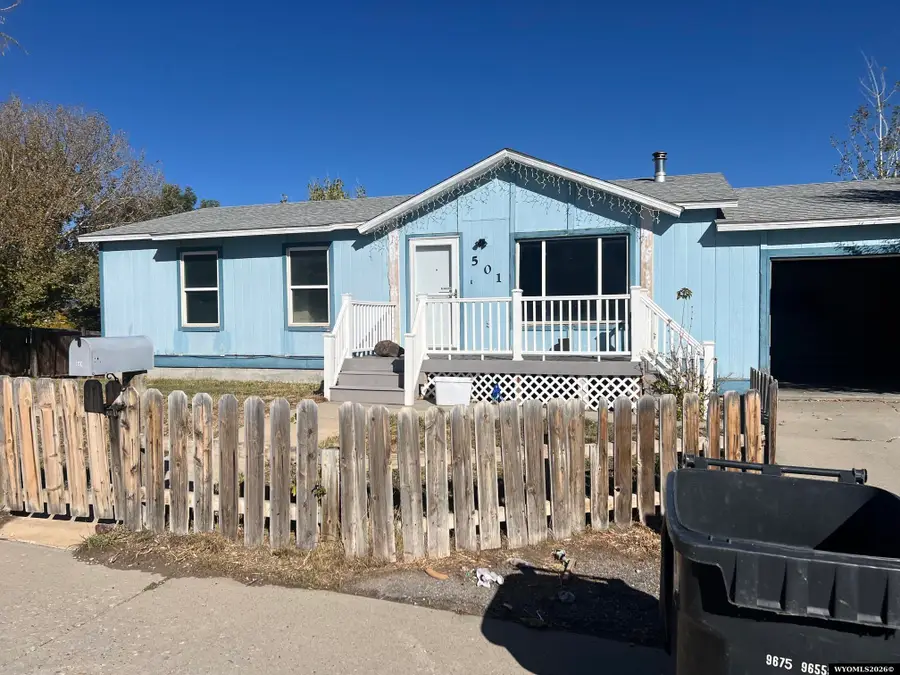 501 E Davis Street, Rawlins, WY 82301 - #3