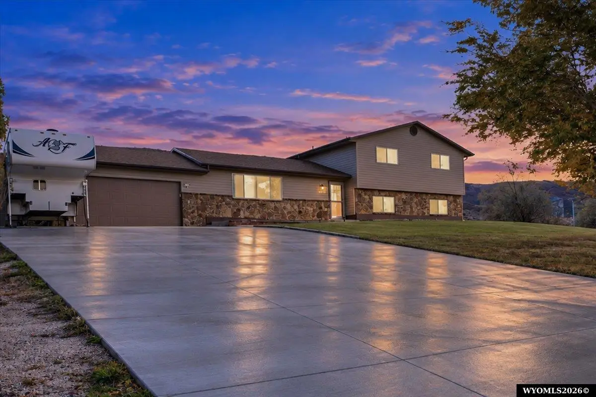 5299 Saddlestring Rd, Casper, WY 82604 - #1